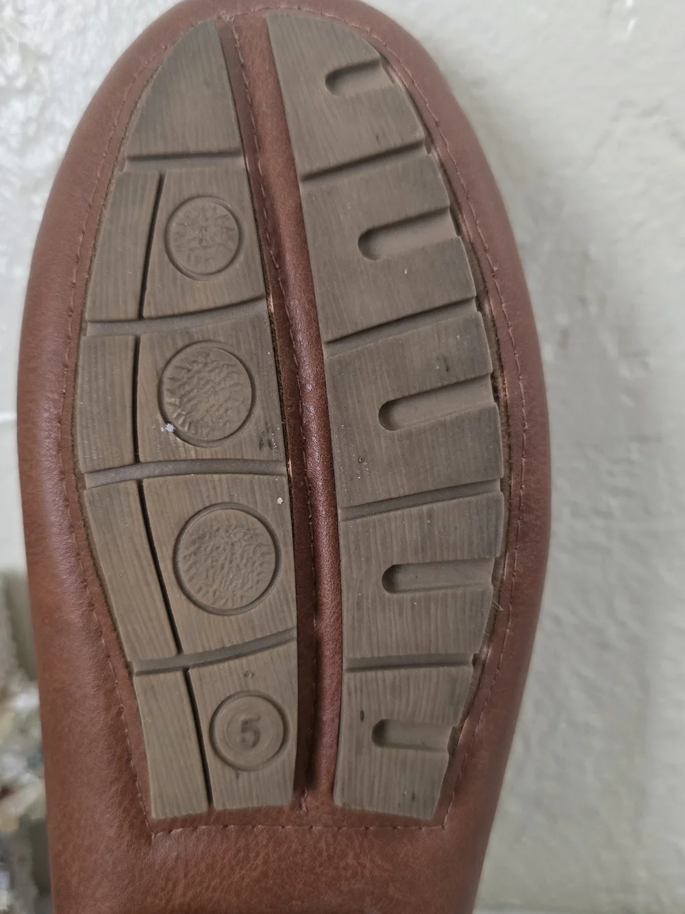 Boy's Moccasin Loafer Shoes - Size 5 Big Kids (Excellent Condition)